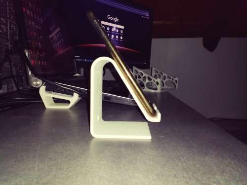 Android/Apple/Smartphone Stand with Charging Access