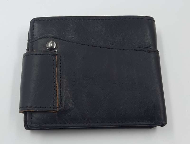 Genuine leather wallet by CAMEL MOUNTAIN