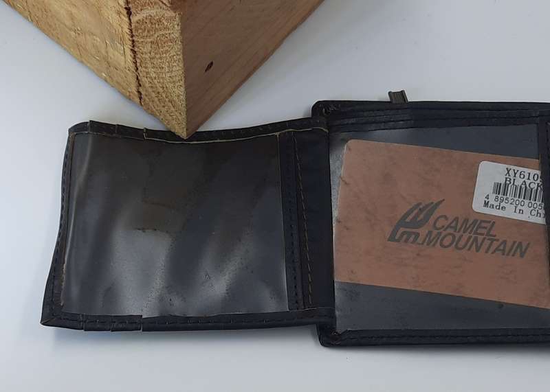 Genuine leather wallet by CAMEL MOUNTAIN