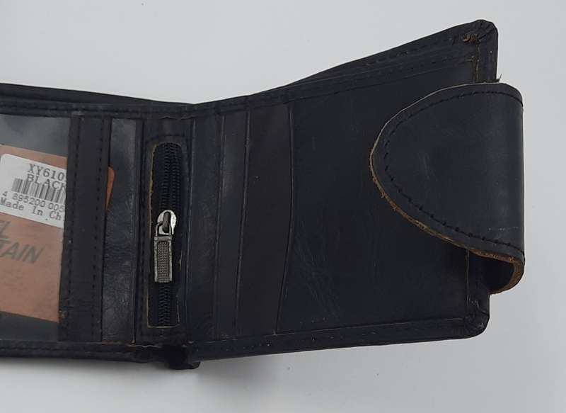 Genuine leather wallet by CAMEL MOUNTAIN