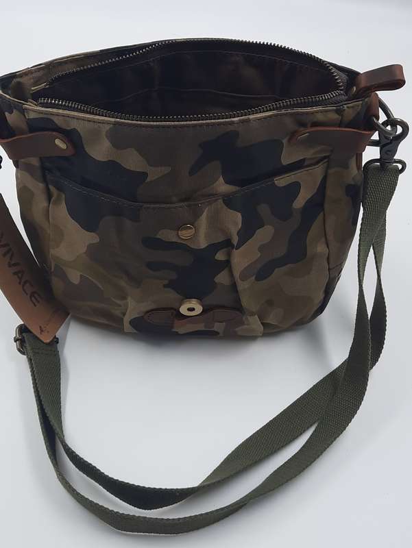 **STUNNING CAMO STYLE BAG** part genuine leather and part canvas!!