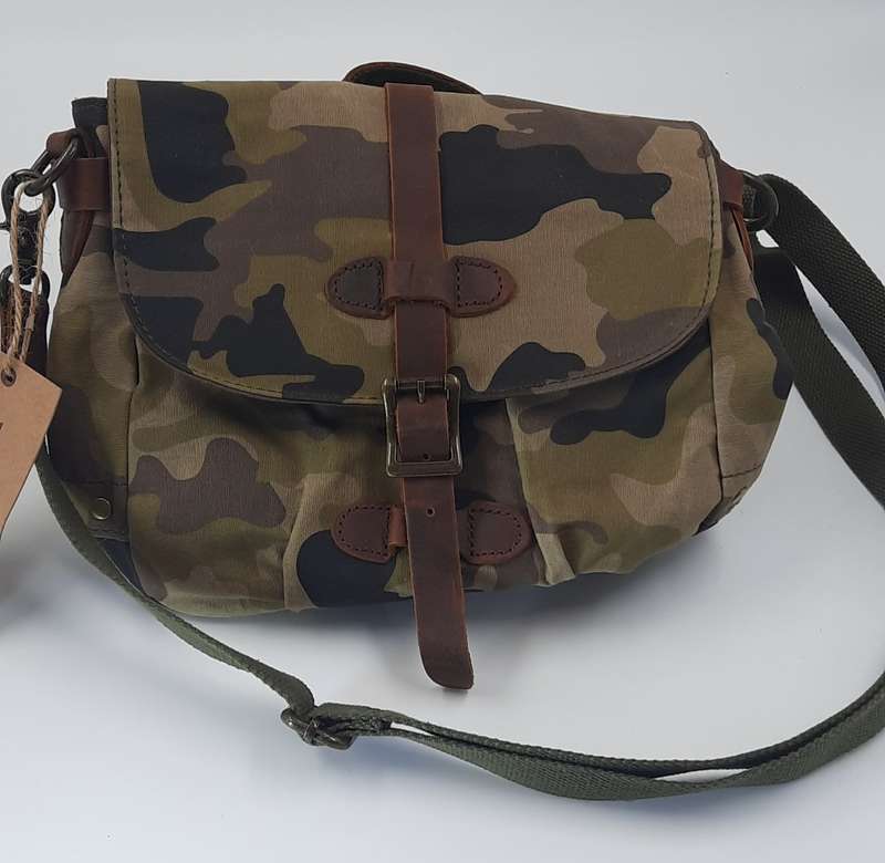 **STUNNING CAMO STYLE BAG** part genuine leather and part canvas!!