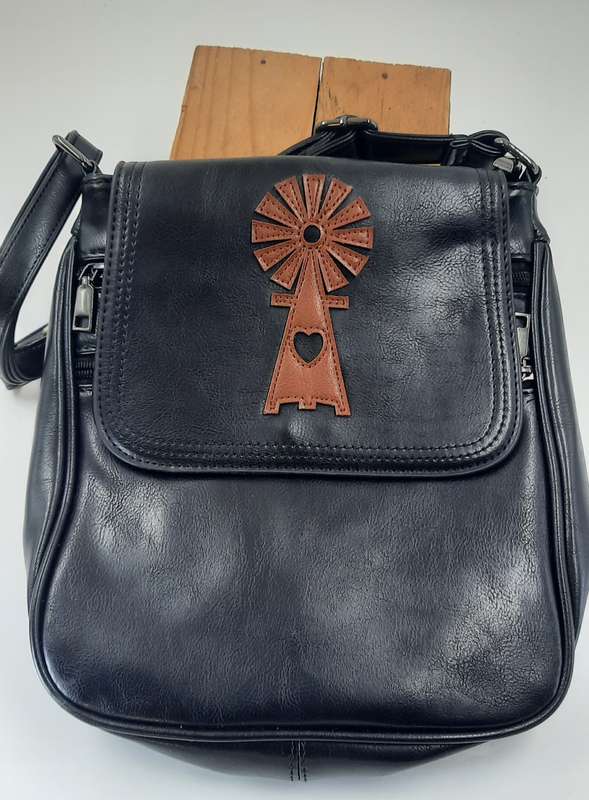 STUNNING sling bag in BLACK! @@##WINDMILL DESIGN##@@