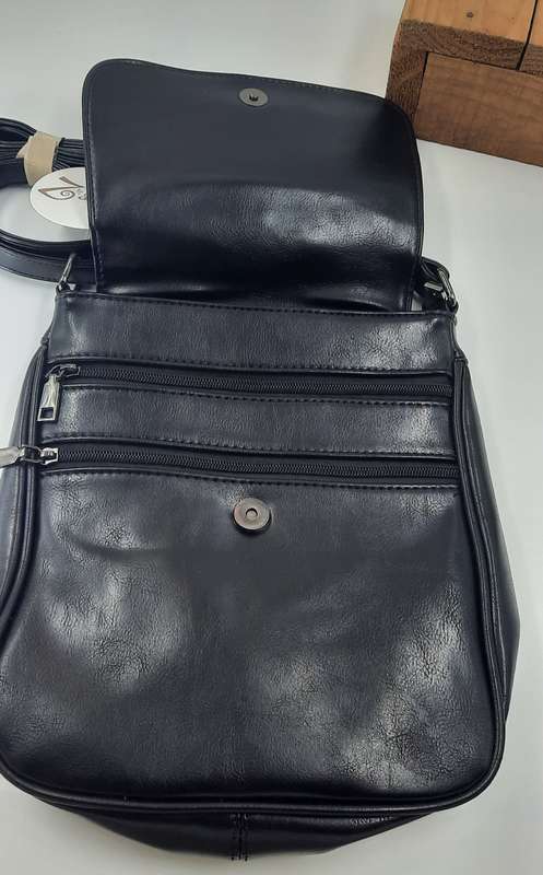 STUNNING sling bag in BLACK! @@##WINDMILL DESIGN##@@