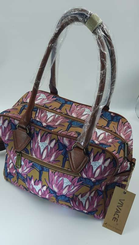 SUPER NICE BAG BY VIVACE!! #PINK PROTEA,BROWN WITH blue design#