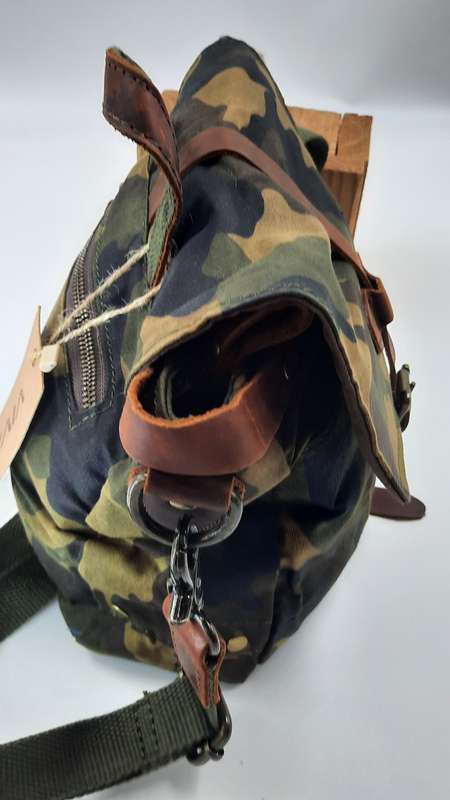 **STUNNING CAMO STYLE BAG** part genuine leather and part canvas!!VIVACE