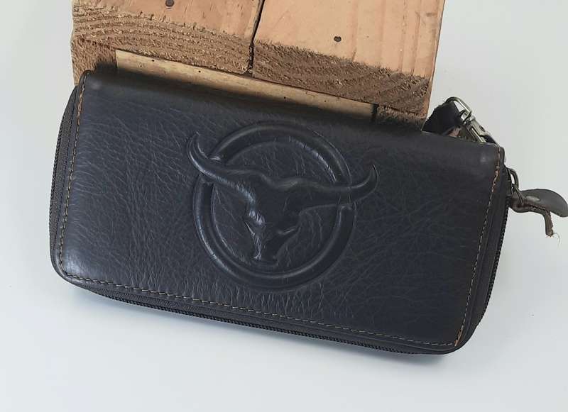 GENUINE LEATHER PURSE/WALLET BY VIVACE##STUNNING###