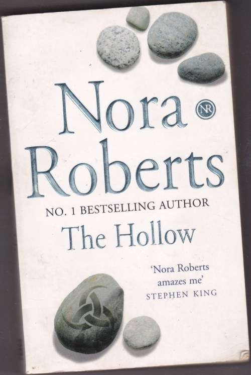 The Hollow - Nora Roberts