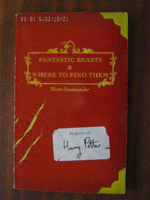 Fantastic Beasts & where to find them-Newt Scamander (J.K. Rowling)