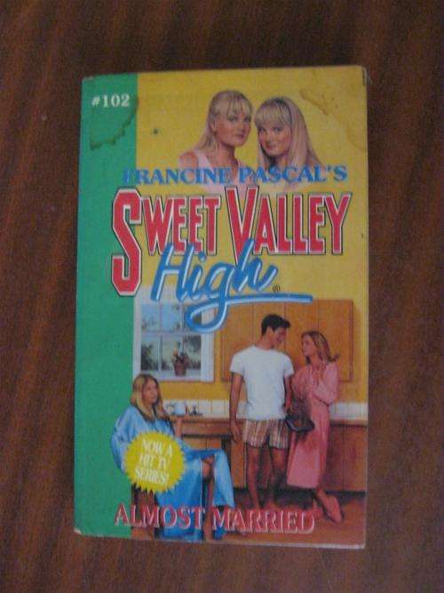 Francine Pascal's Sweet Valley High   Almost Married