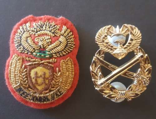 Cap / Beret Badges