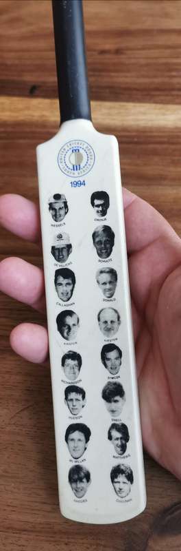 1994 Cricket Memrobelia bat