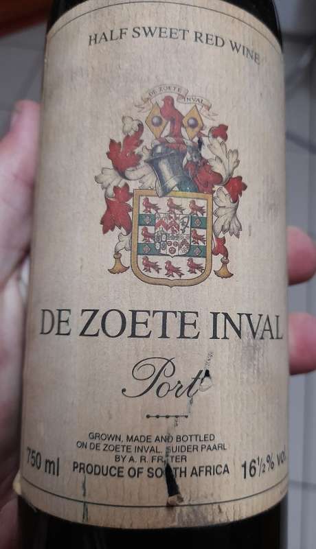 Very old bottle of De Zoete inval port