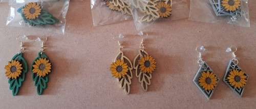 Wholesale Earrings perfect for reselling bulk lot of 25pairs