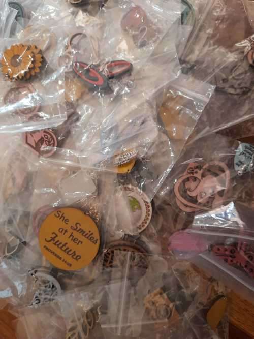 Wholesale Earrings perfect for reselling bulk lot of 25pairs