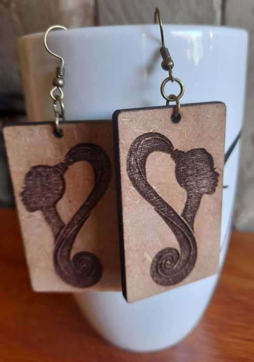 Wholesale Earrings perfect for reselling bulk lot of 25pairs