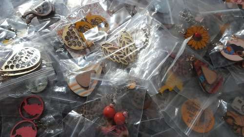 Bulk Earrings mixed lot great for resell