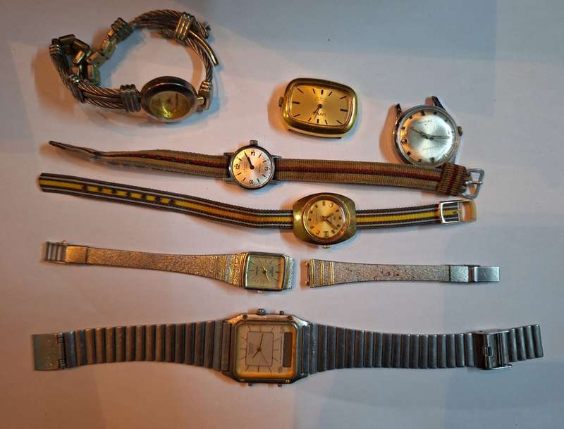 Mixed lot of watches for spares and parts