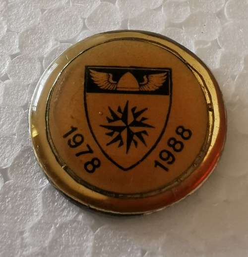 Old Recce Roundel pin with date 1978 - 1988 *unknown to me what this was used for*