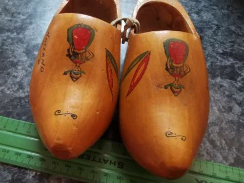 *Crazy R1 Auction* Dutch Ornament