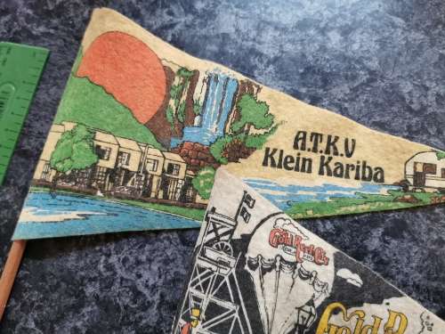 *Crazy R1 Auction* Vantage Caravan Park Flags