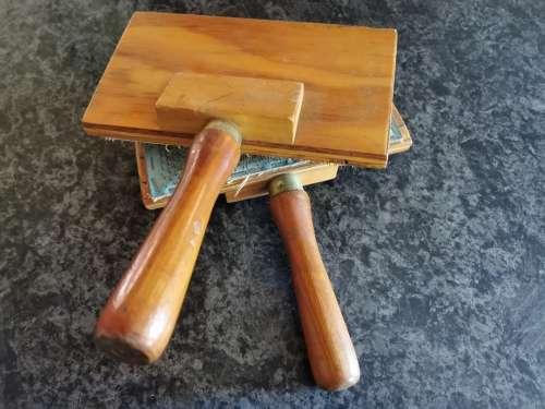 *Crazy R1 Auction* Vintage Wool Brushes for spinnig