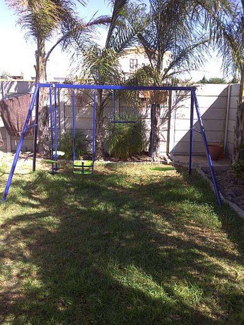LATE ENTRY - 4 Piece Swing Set - 3 Weeks Old - Normal Price At Game / Makro Is R1 800