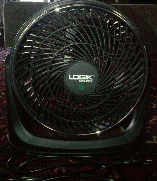 Logik Desk Fan  220-240V