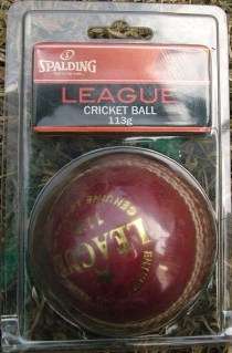 SPALDING CRICKET BALL 113G
