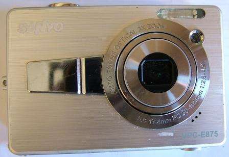 SANYO VPC-E875: 8.1 MEGA PIXELS