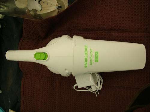 Black & Decker Dustbuster 2.4 V ***used as display***