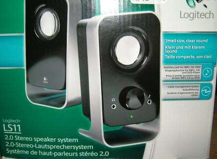 LOGITECH 2.0 STEREO SPEAKER SYSTEM: USED AS DISPLAY