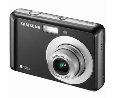 SAMSUNG ES11 8.1 MEGA PIXEL DIGITAL CAMERA : GOOD AS NEW IN BOX WITH STRAP, CD AND CABLES