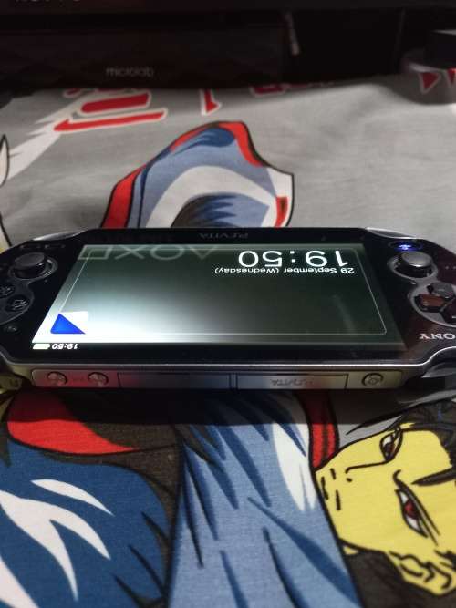 PS VITA PCH 1004(WIFI MODEL) bundle