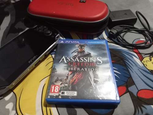 PS VITA PCH 1004(WIFI MODEL) bundle