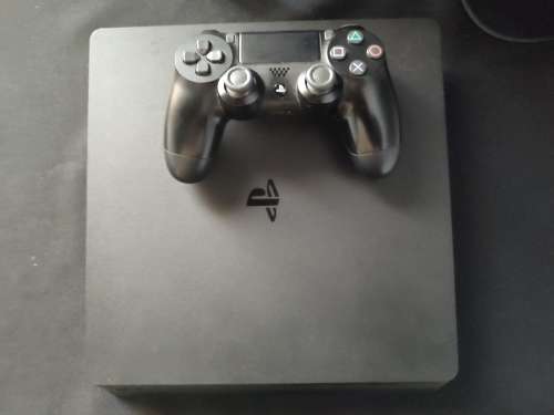 Ps4 slim bundle includes spiderman