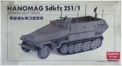 Academy Model, Hanomag Sdkfz 251/1 1/35 Scale