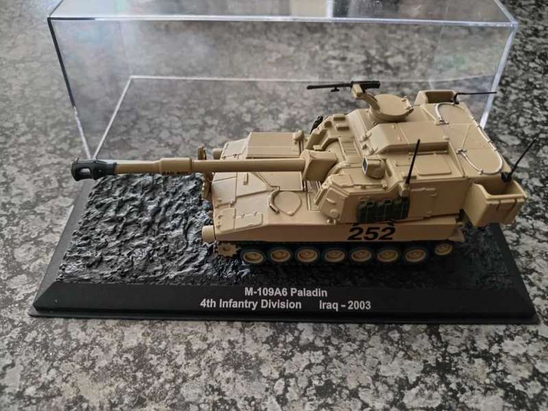 ALTAYA IXO Model, M-109A6 Paladin 4th Infantry Division Iraq - 2003  1:72,