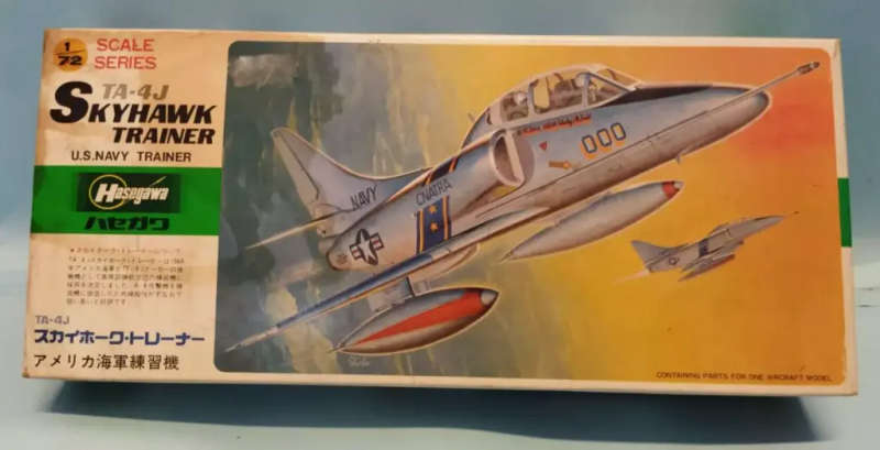 Hasegawa Model, TA-4J Skyhawk Trainer (U.S. Navy Trainer) 1/72 Scale
