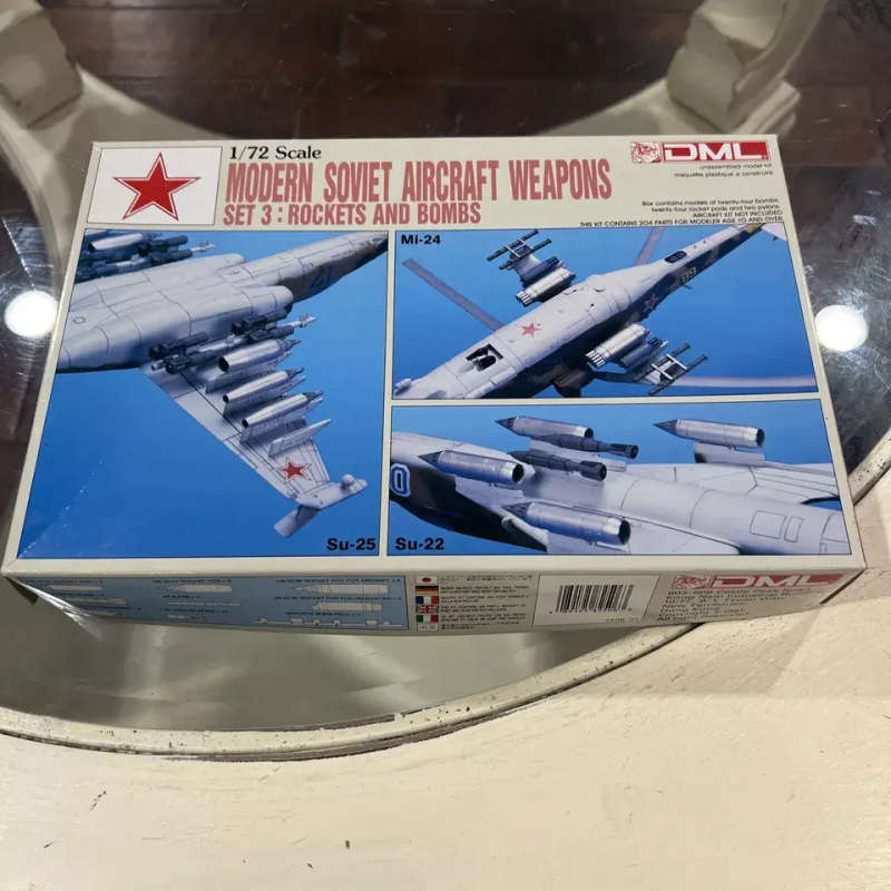 Dragon Model, Modern Soviet Aircraft Weapons Set 3 Rockets and Bombs Model Kit