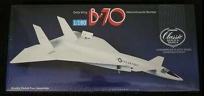 Replica Series B-70 Delta Wing Bomber Model Lindberg 1/180 Classic