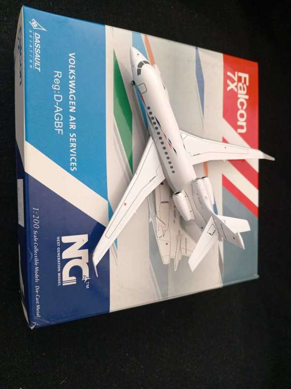 NG Model 1/200 Volkswagen Air Services Falcon 7X D-AGBF