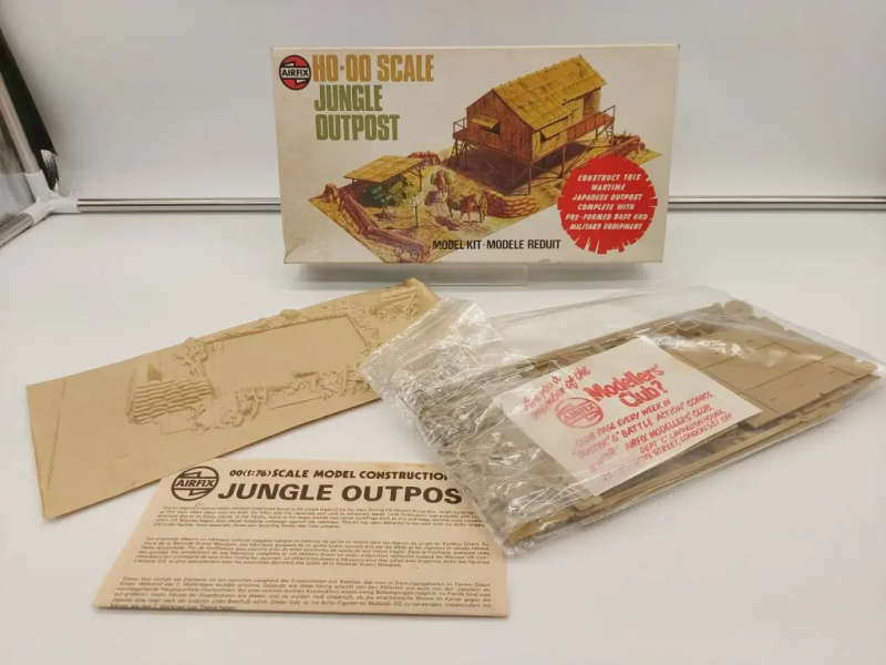 Jungle OutPost. 1:76 scale Vintage AIRFIX, 1976, IN BAG