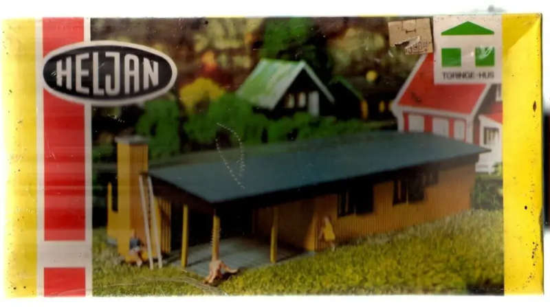 Weekend Cottage - Vintage