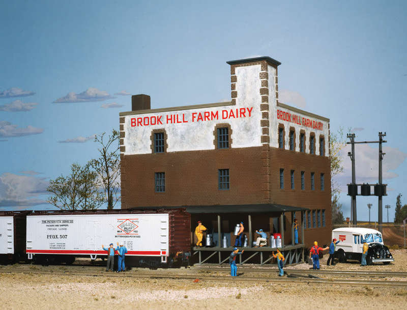 Brook Hill Farm Dairy - Kit - 18.7 x 18.4cm Walthers Cornerstone Part # 933-3010