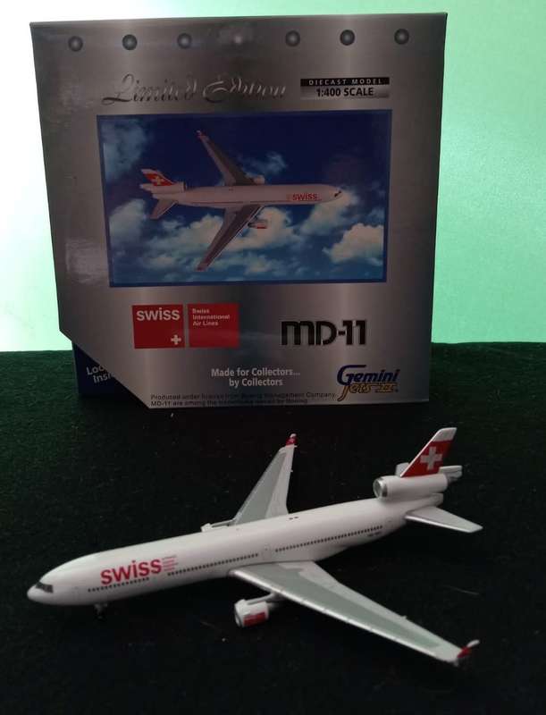 Gemini Jets  GJSWR385 Swiss Air Lines McDonnell Douglas MD-11 HB-IWC 1:400 Diecast Model