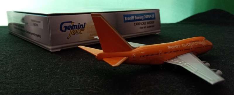 Boeing 747SP Braniff International Airways Gemini Jets | No. GJBNF009 | 1:400