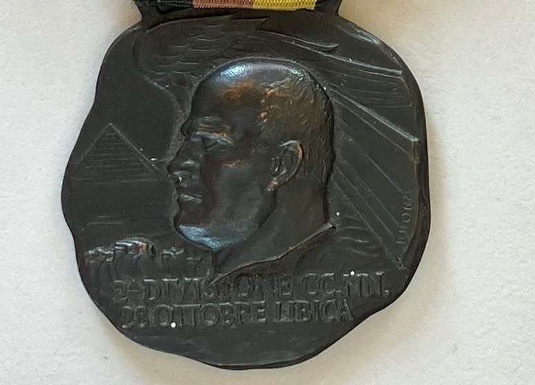 WWII Italian Fascist MVSN 2nd Division CCNN 28 October Libya Medal