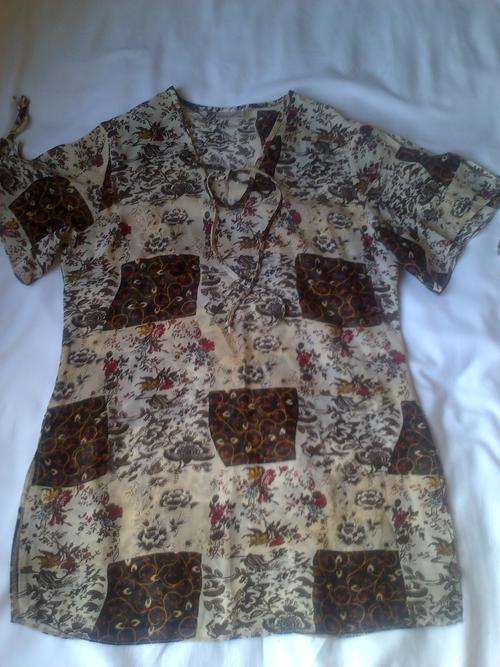 Milady's Black shirt - New- size 32 - BROWN