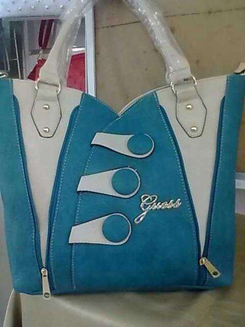 GUESS HANDBAG